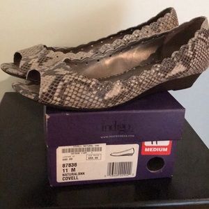 Snakeskin peep toe wedge